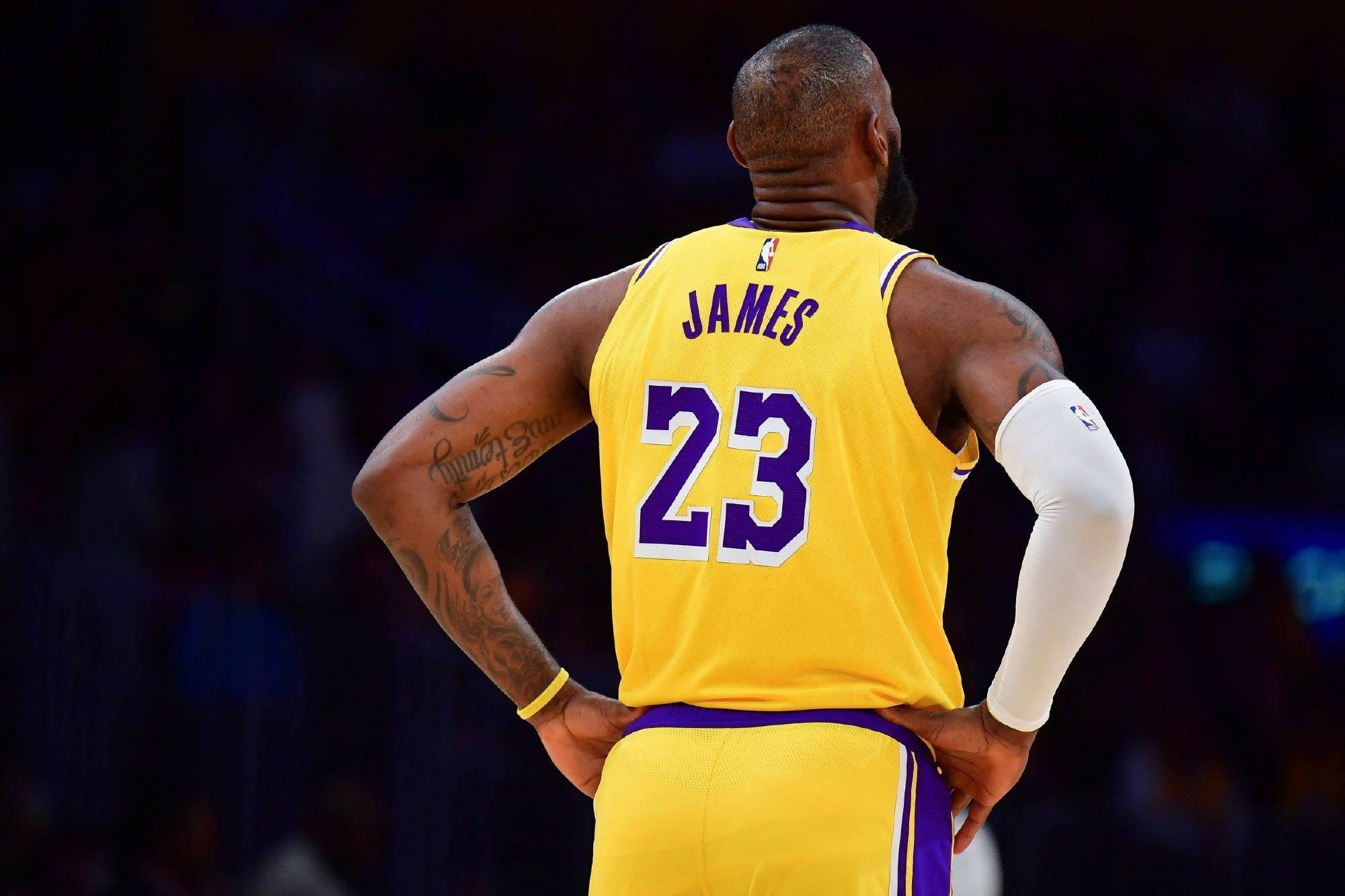 米体：吉梅内斯在米兰已无位置或离队，西汉姆和桑德兰有意（米体：吉梅内斯在米兰前景渺茫或将离队，西汉姆与桑德兰有意引进）