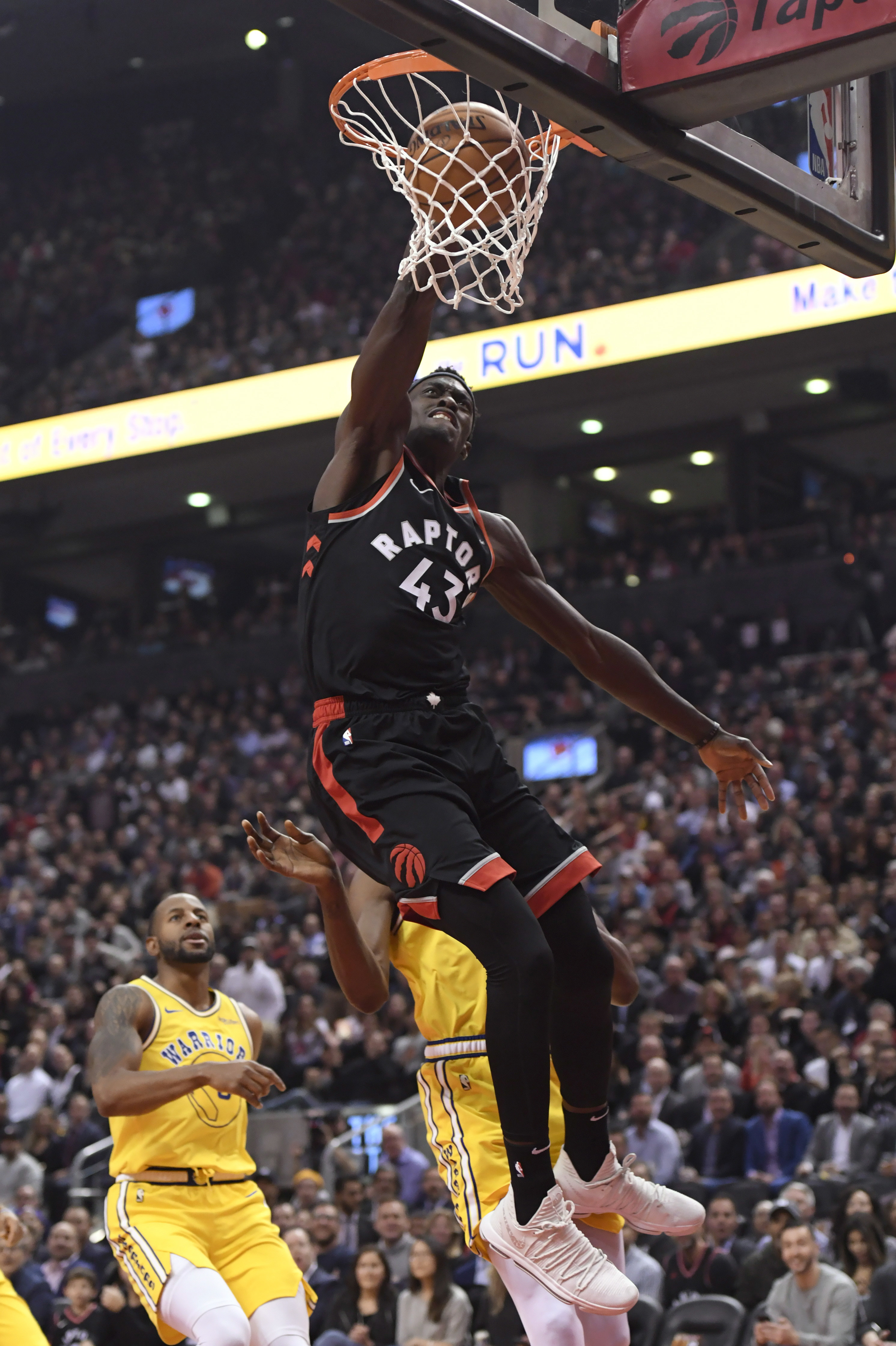 世体：特狮有望下周复出，并可能入选对阵奥萨苏纳的大名单（世体：特尔施特根有望下周复出，或入选战奥萨苏纳名单）