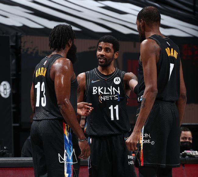 暖心，身患横纹肌肉瘤的河南队小球迷收到王上源送的签名球衣（王上源赠签名球衣 温暖河南队患横纹肌肉瘤小球迷）