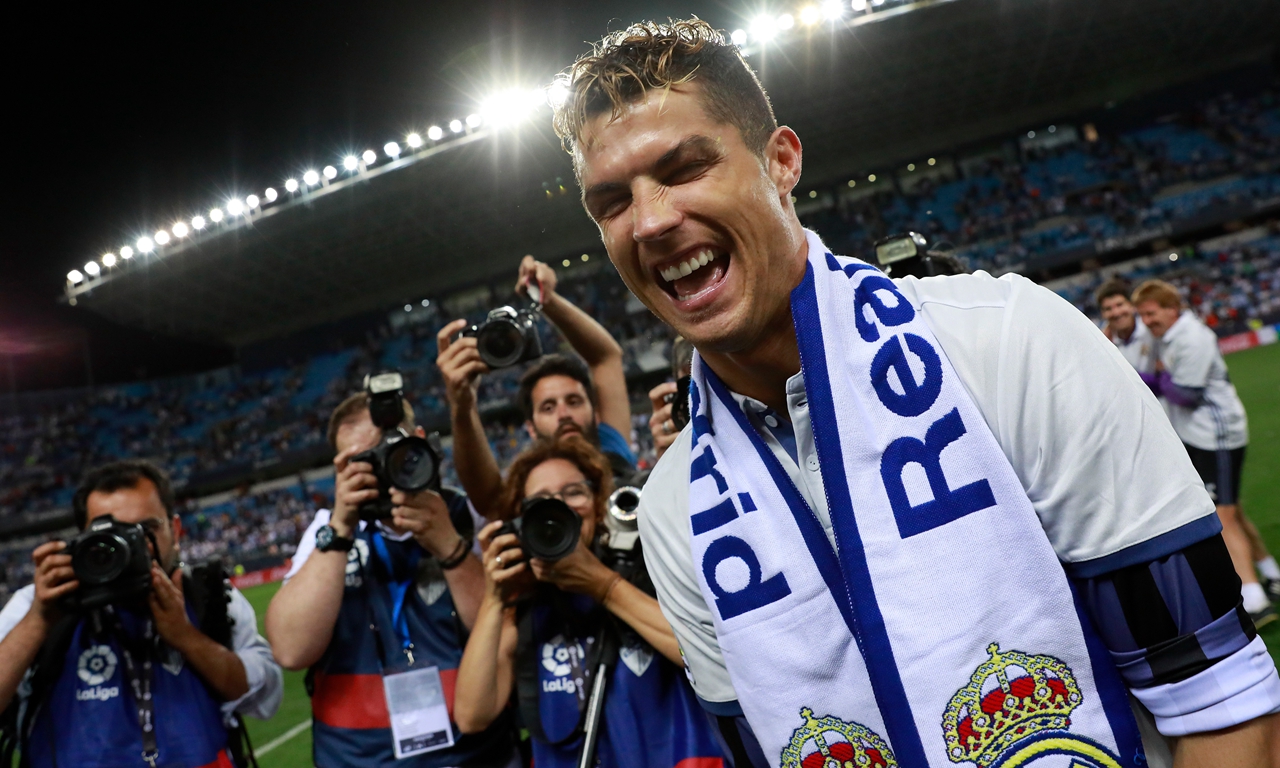 马刺13天内三杀雷霆！文班亚马19+11率队八连胜 亚历山大仅22分（马刺13天三胜雷霆：文班亚马19分11板领衔八连胜，亚历山大仅得22分）