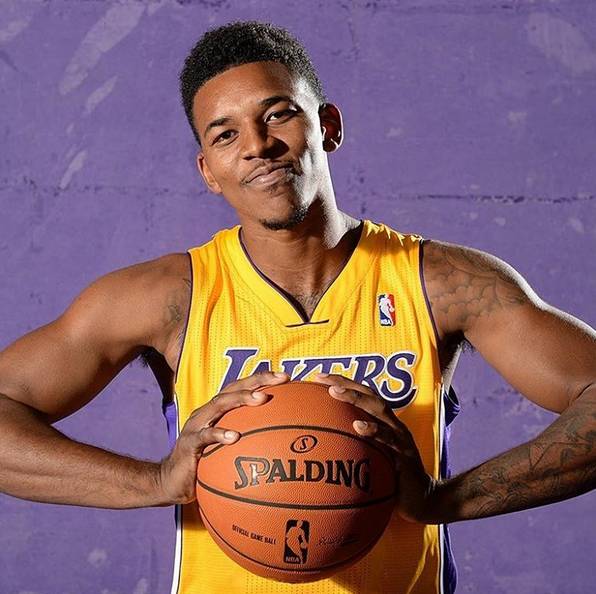 尹鸿博告别信：膝盖和小腿肌无法承受梦想之重，未来会做青训（尹鸿博告别：膝盖与小腿肌难负逐梦之重，未来投身青训）