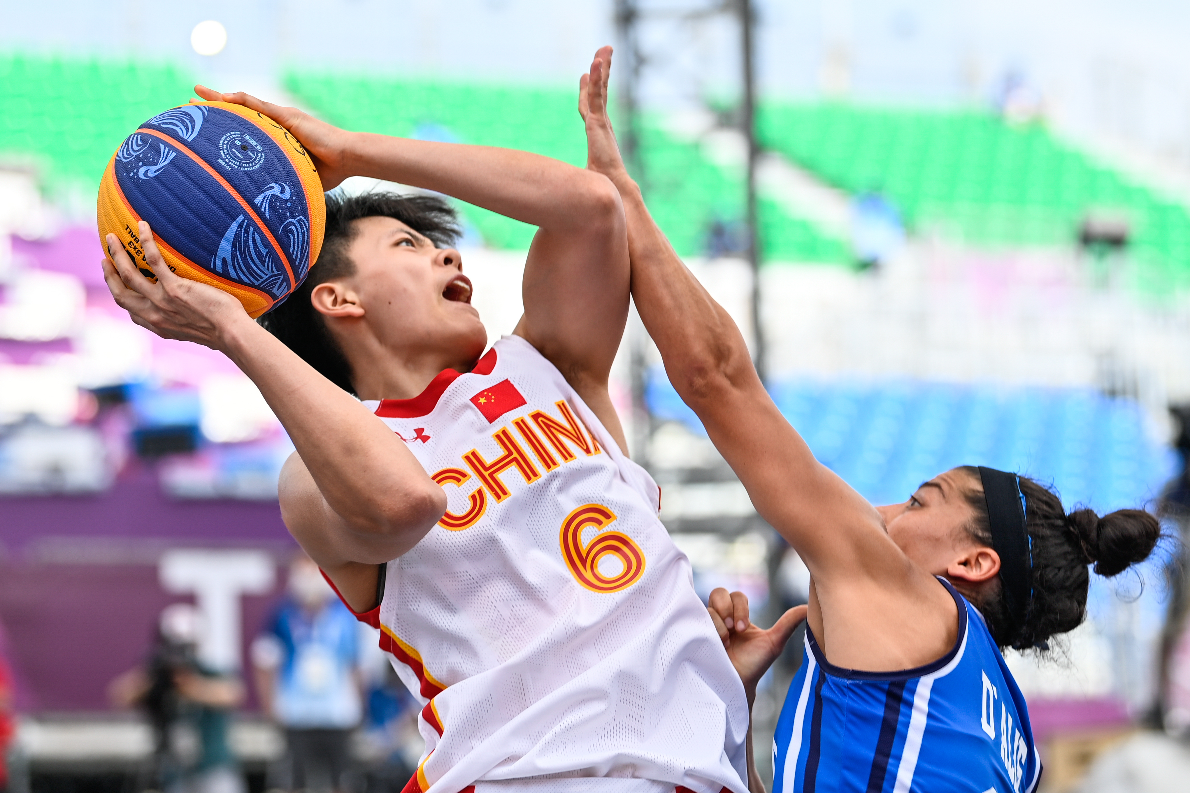 赫拉芬贝赫：我父亲总说我应该多射门；很高兴明天能见到TAA（赫拉芬贝赫：父亲常让我多射门，期待明日与TAA相见）