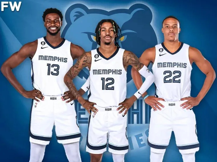 经纪人：如果孔蒂继续执教那不勒斯，洛博特卡可能会要求离队（经纪人：孔蒂若留任那不勒斯，洛博特卡或申请转会）