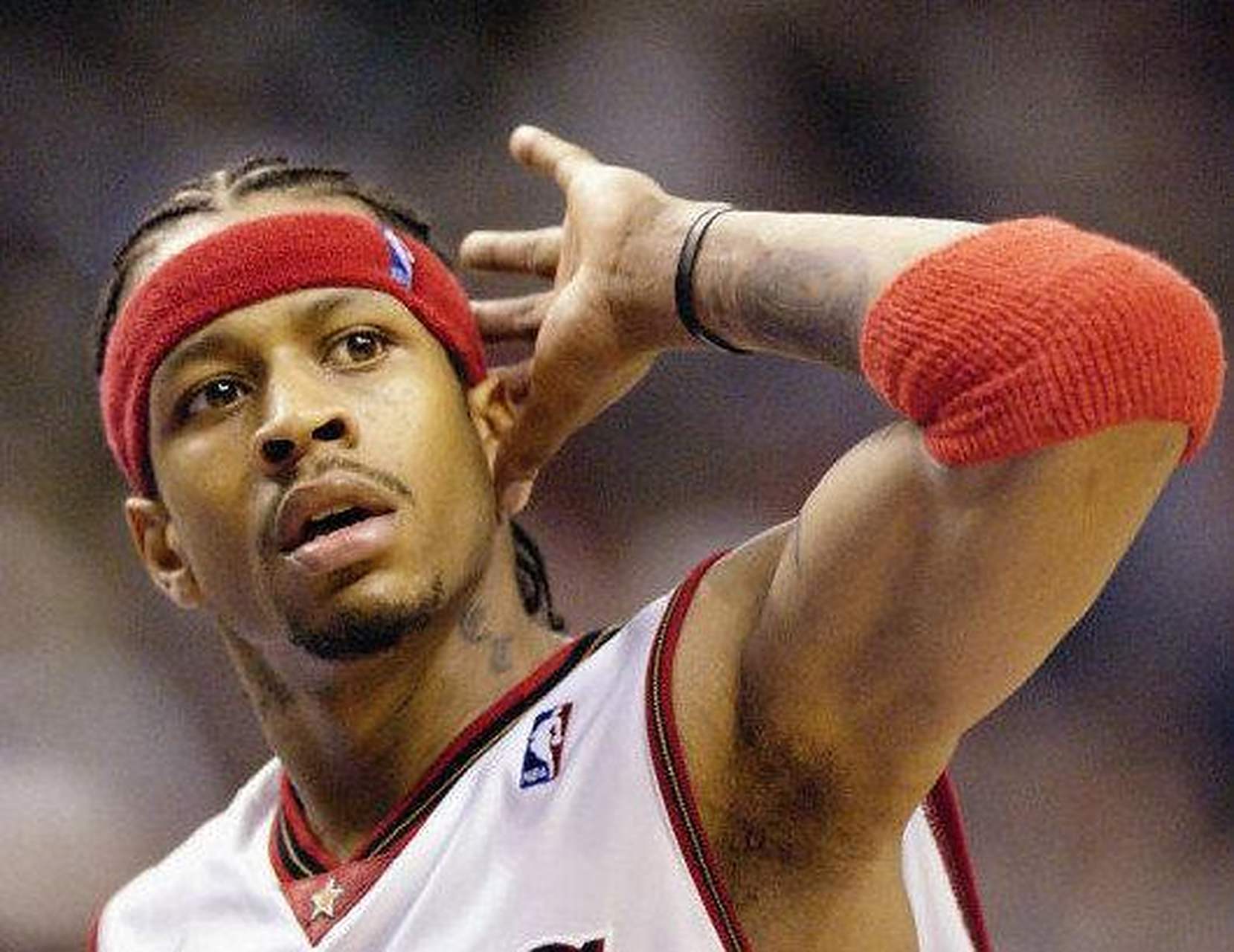 马德兴：U18国足11月将与吉尔吉斯斯坦U18进行两场内部热身赛（马德兴：U18国足将于11月与吉尔吉斯斯坦U18进行两场封闭热身赛）