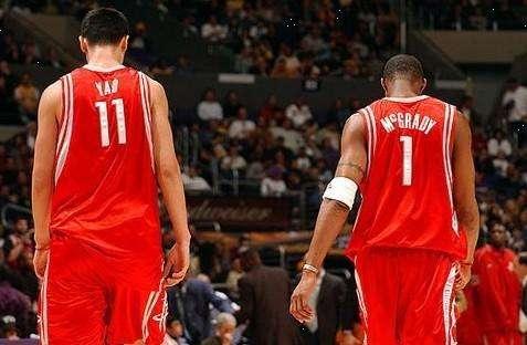 时隔238天后复出！伊藤洋辉进入拜仁vs弗赖堡替补席（休战238天，伊藤洋辉重返赛场：进入拜仁对弗赖堡的替补名单）